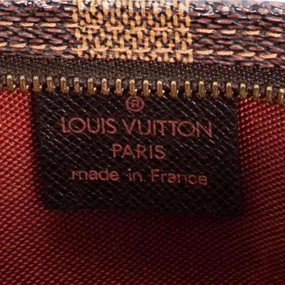 ๐โค๏ธ 8 HOUR SALE โค๏ธ๐ Louis Vuitton Damier Ebene Trousse Make Up Pochette Bag - Picture 10 of 11